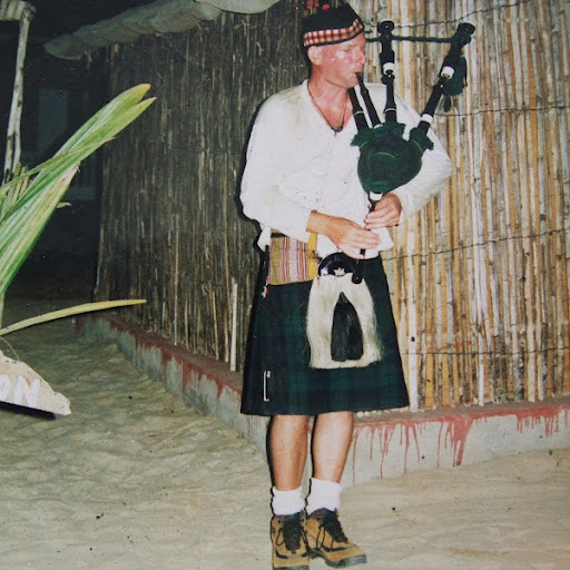 Ian Ricketts Photo 7