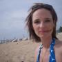Amanda Button Photo 25