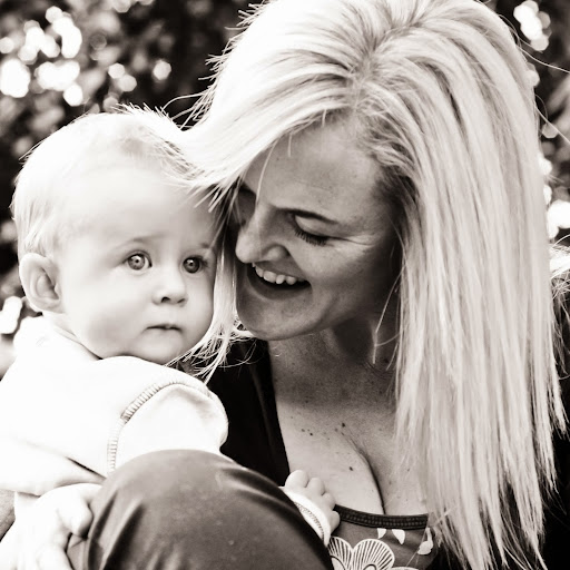 Sarah Gifford Photo 32