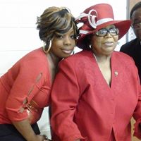 Lakisha Young Photo 7