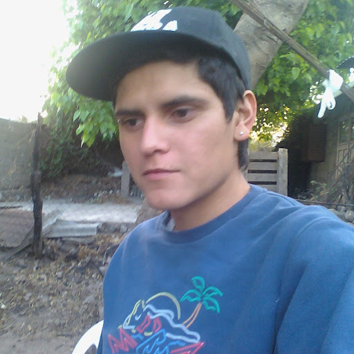 Leonel Lucero Photo 6