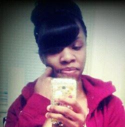 April Crenshaw Photo 28