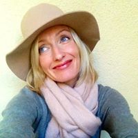 Kate Brady Photo 3