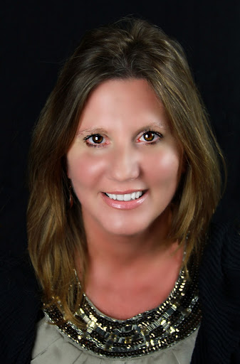 Kim Barlow Photo 13
