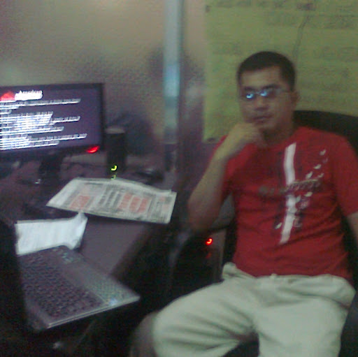 Philip Castillo Photo 18