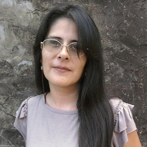 Myriam Salinas Photo 8
