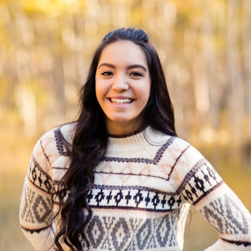 Erica Castillo Photo 15