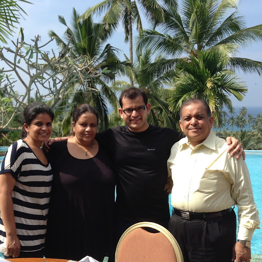 Deepa Gupta Photo 10