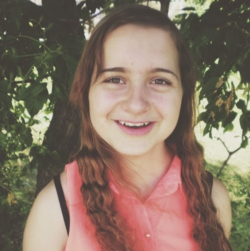 Amber Rowe Photo 17