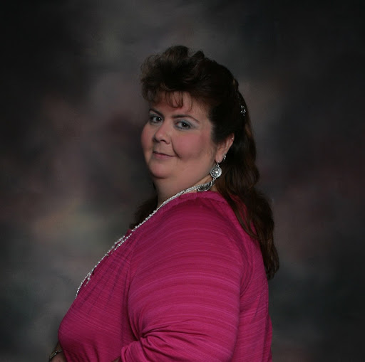 Ellen Jones Photo 27