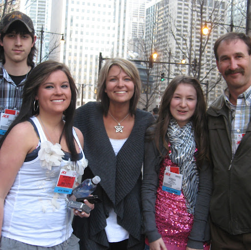 Shelley Paul Photo 15