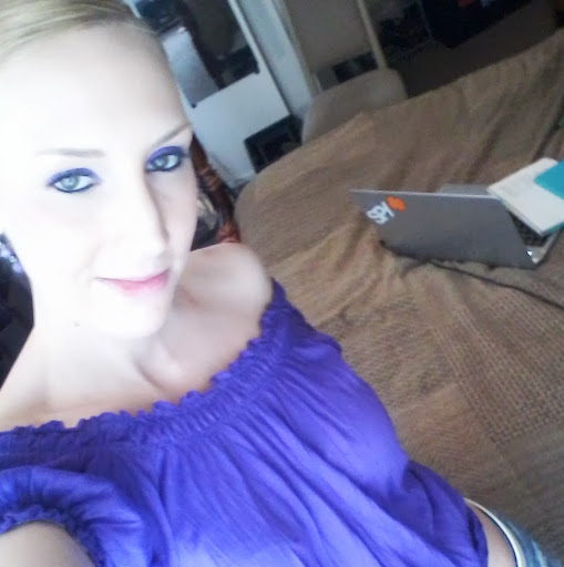 Alicia Edwards Photo 16