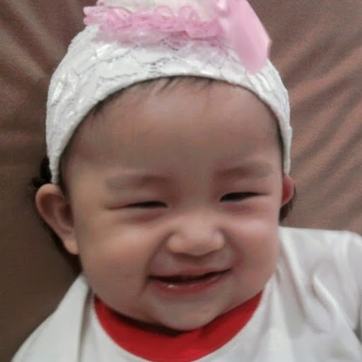 Karen Wong Photo 15