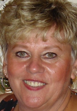 Linda Benson Photo 29