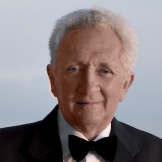 Michael Higgins Photo 60