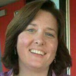 Amy Becker Photo 3