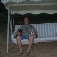 Bobby Todd Photo 23