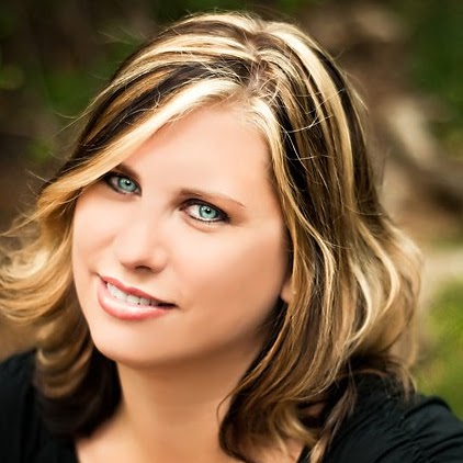 Theresa White Photo 37