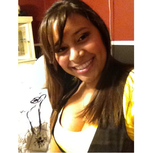 Martha Velez Photo 20