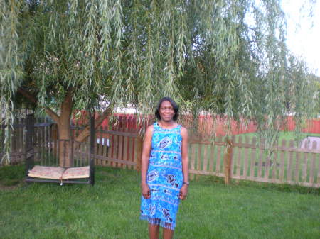 Beverly Moore Photo 25