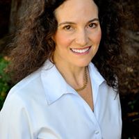 Andrea Bloom Photo 20