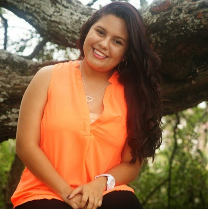 Kelly Gonzalez Photo 42