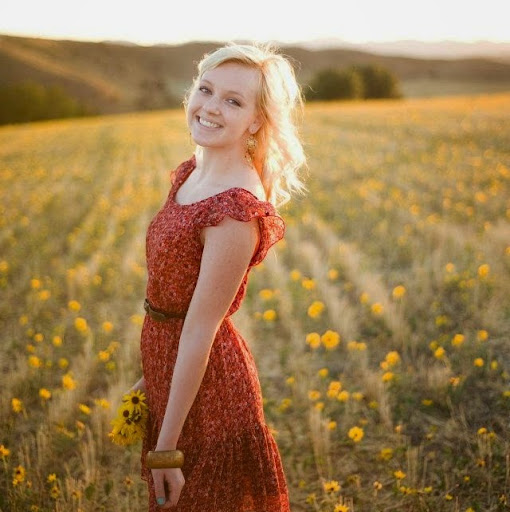 Emily Boothe Photo 8