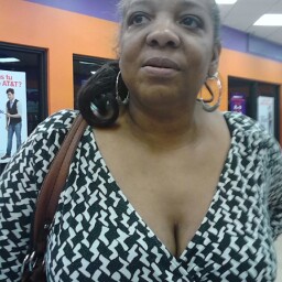 Denise Craig Photo 27