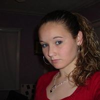 Amy Field Photo 11