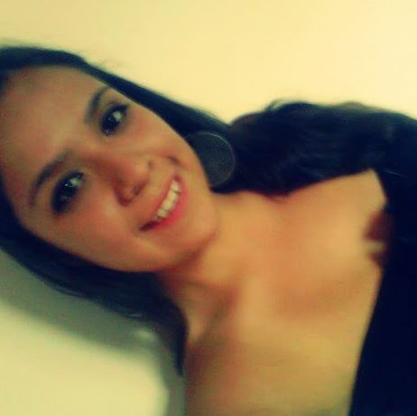 Maria Angulo Photo 15