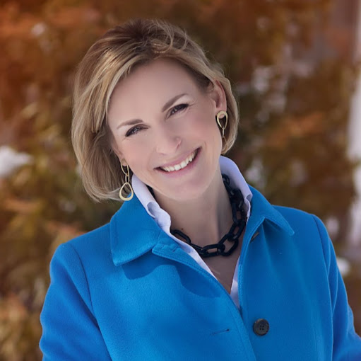 Julie Harrison Photo 23