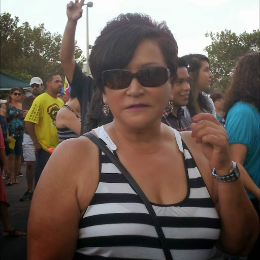 Isabel Nieves Photo 33