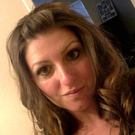 Crystal Hutchison Photo 4