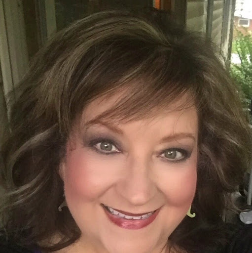 Cindy Swanson Photo 9