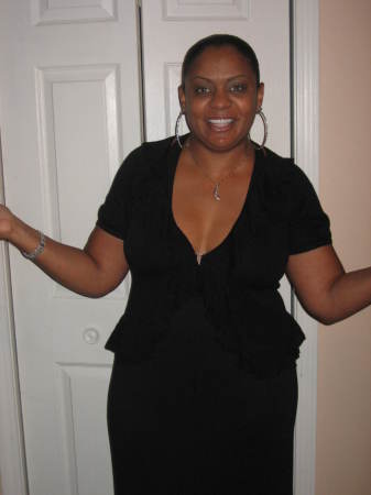Lisa Bush Photo 33