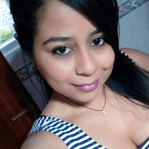Jennifer Valencia Photo 45