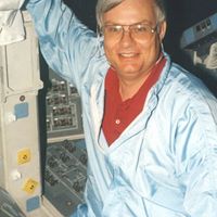 Stephen Schneider Photo 49