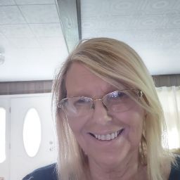 Sue Robbins Photo 36