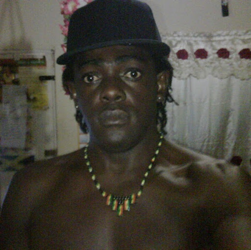 Clifton Harrison Photo 29