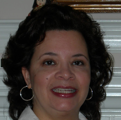 Antonette Robinson Photo 14