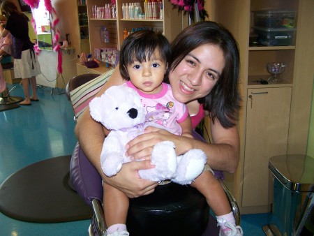Cynthia Flores Photo 12
