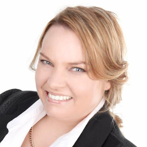 Paula Kennedy Photo 13