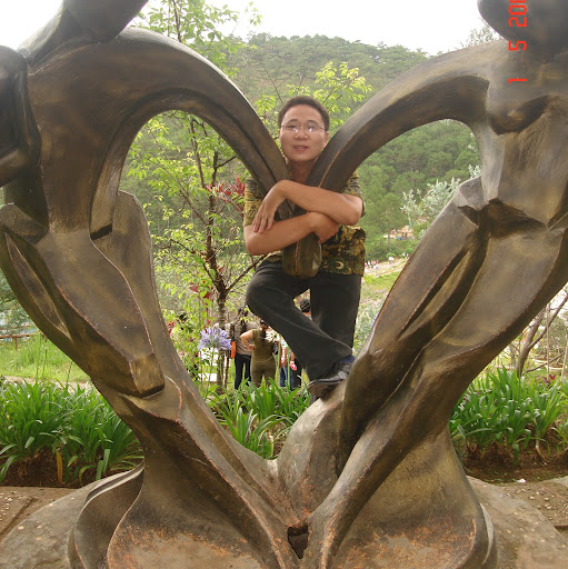 Quang Trinh Photo 30
