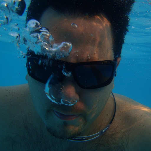 Gilberto Reyes Photo 2