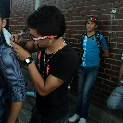 Chris Suarez Photo 35