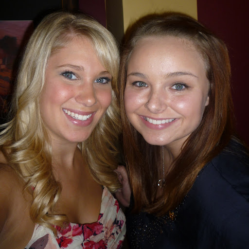 Shelby Collins Photo 37