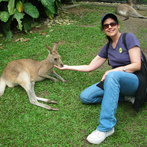Debbie Bennett Photo 22