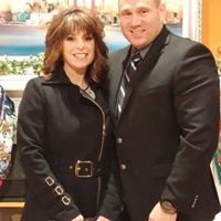 Angela Barlow Photo 26