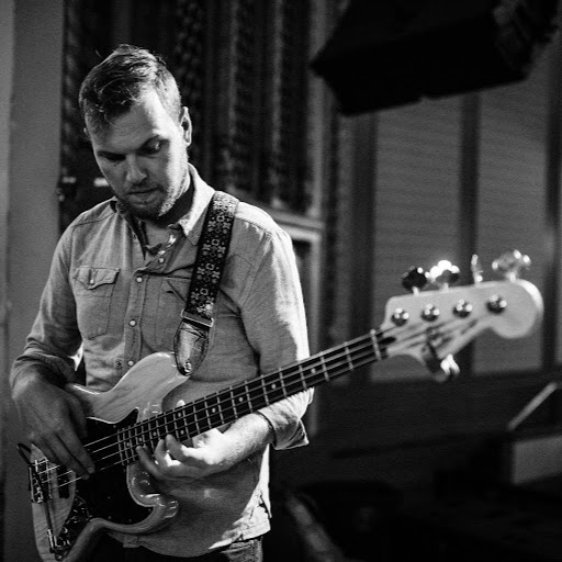 Karl Roth Photo 34