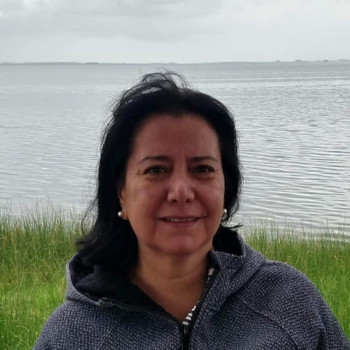 Elsa Salas Photo 12